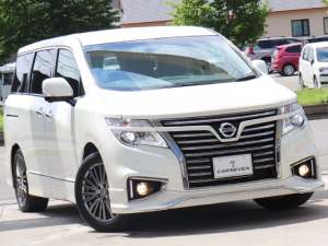 エルグランド３５０ハイウェイスタープレミアムアーバンクロム